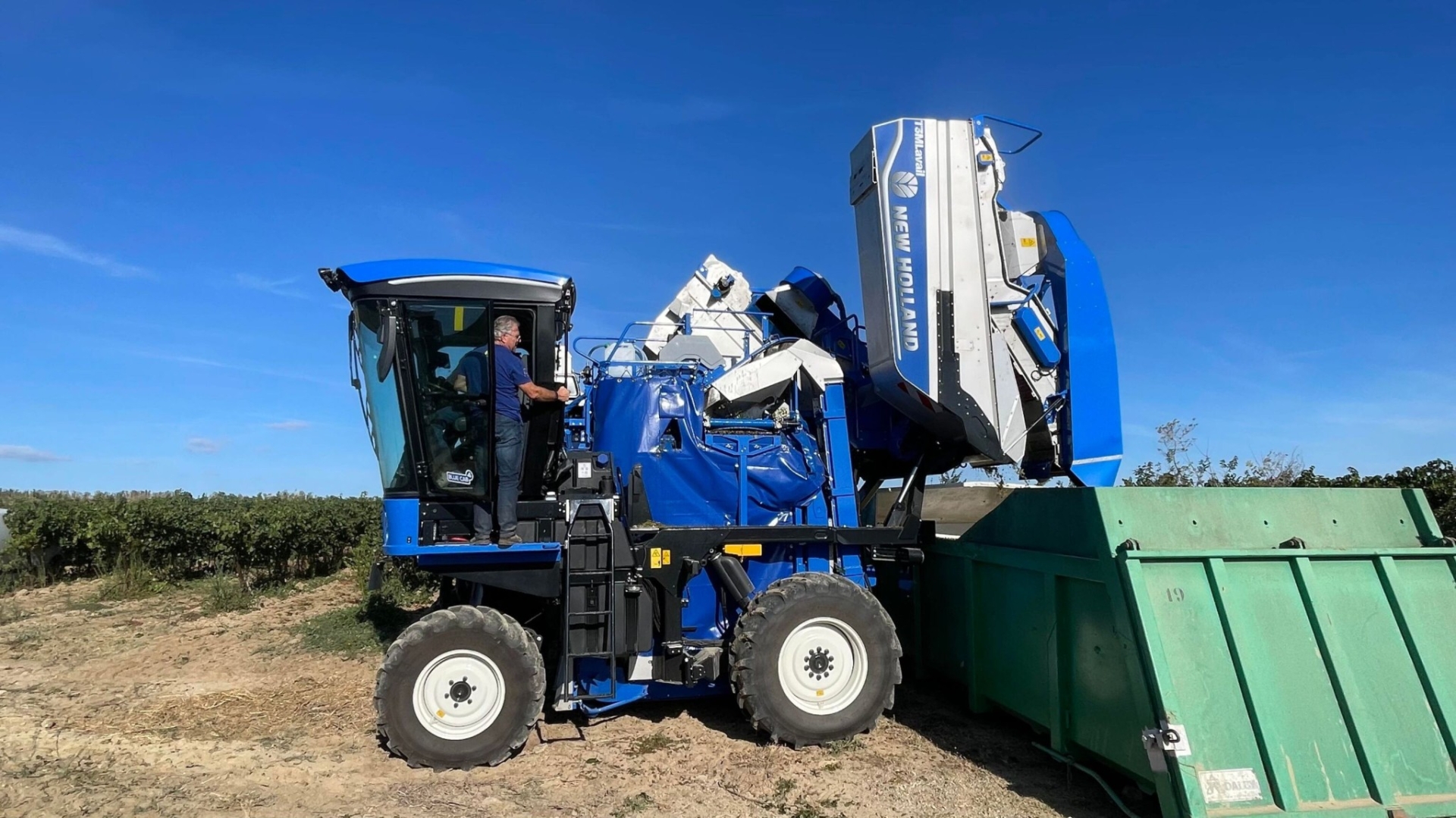 L’offre de machines à vendanger compactes renouvelée